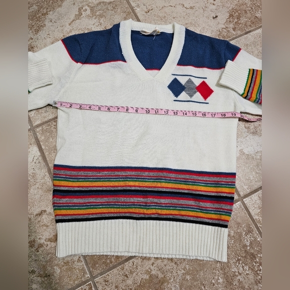 Vintage Jantzen M White Rainbow Stripe Argyle V Neck Sweater 80s Preppy Ski Knit - Picture 5 of 6